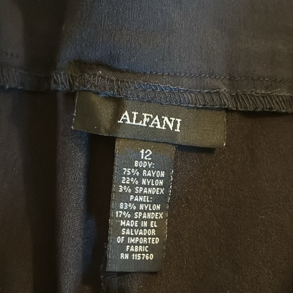 Alfani Capris - Picture 3 of 4